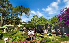 Dalat Cadasa Resort